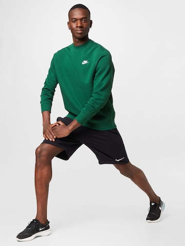 Nike Sportswear Regularny krój Bluzka sportowa 'Club Fleece' w kolorze zielony