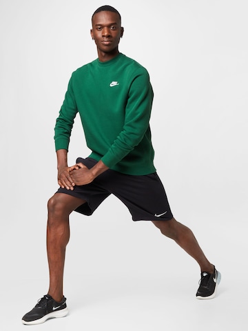 Nike Sportswear Rovný strih Mikina 'Club Fleece' - Zelená