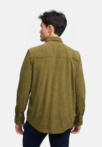 Coupe regular Chemise 'INNemoto' INDICODE JEANS en vert
