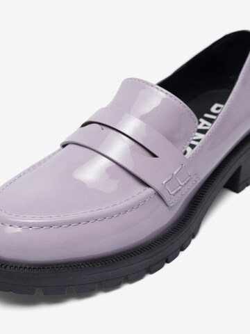 Chaussure basse 'PEARL' Bianco en violet