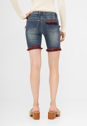 TOOche Regular Shorts 'Blumen' in Blau