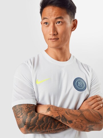 NIKE Performance Shirt in White