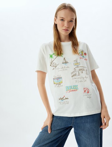 Koton T-Shirt in Beige