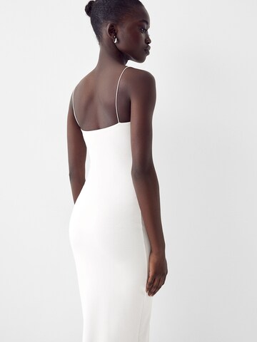 Bershka Jurk in Beige