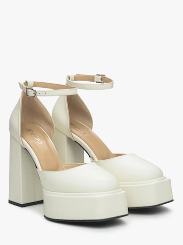 Estro Sandal '53-2310' in Beige