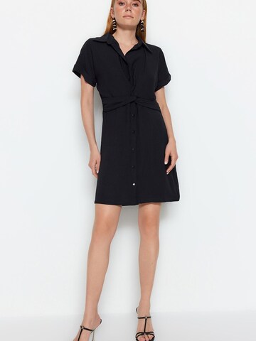 Robe-chemise Trendyol en noir
