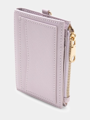 GUESS Case in Purple