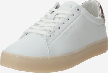 balts Calvin Klein Zemie brīvā laika apavi: no priekšpuses