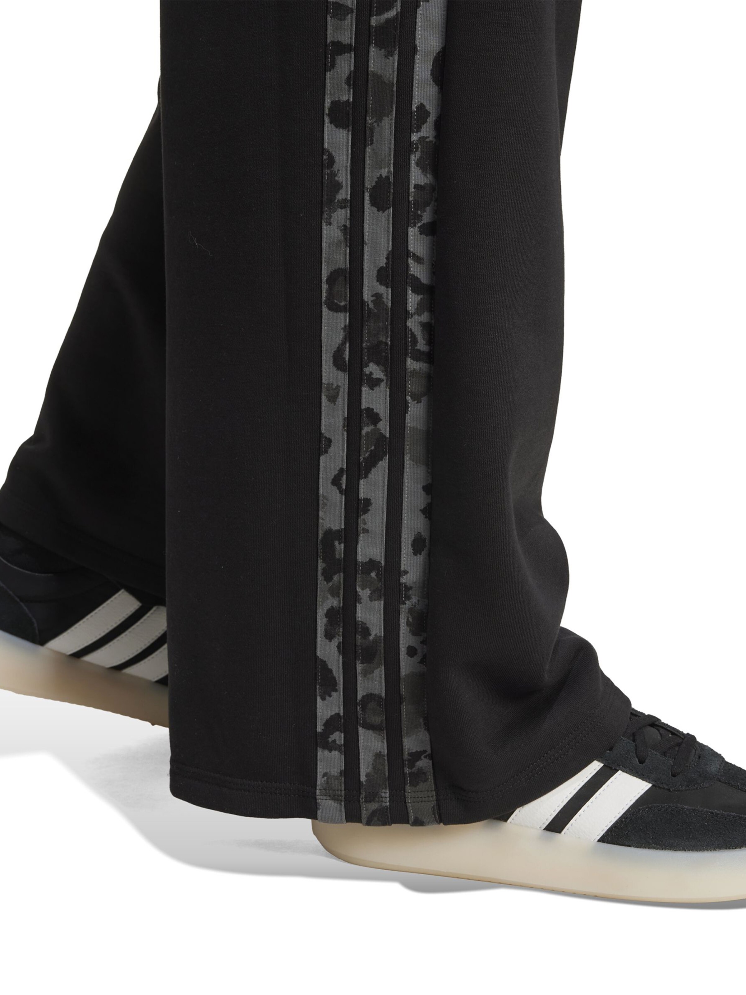 ADIDAS SPORTSWEAR Bő szár Sportnadrágok - fekete