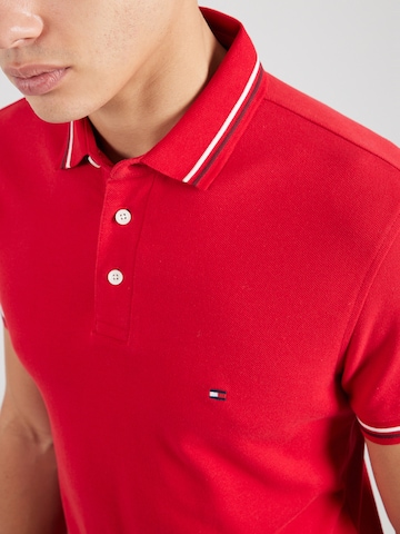 TOMMY HILFIGER Футболка в Красный