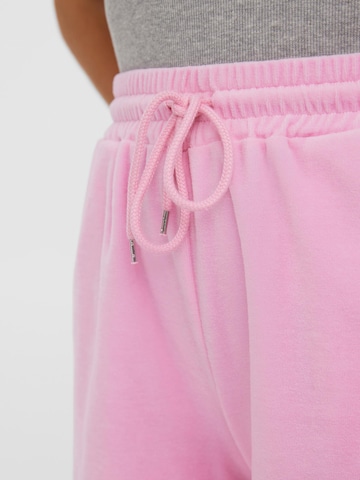 VERO MODA - regular Pantalón 'UNICA' en rosa