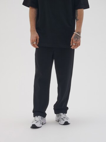 Pacemaker Regular Pants 'Marlo' in Black: front