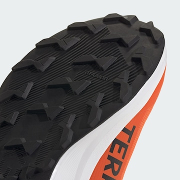 ADIDAS TERREX - Calzado deportivo ' Agravic' en naranja