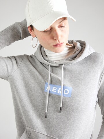 AÉROPOSTALE Sweatshirt in Grau