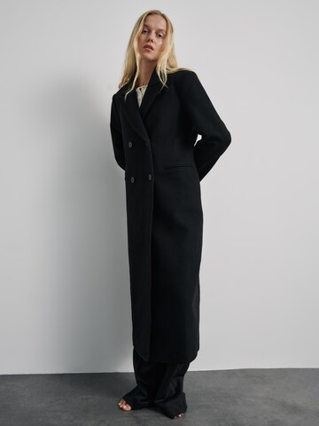 ABOUT YOU x Marie von Behrens Between-Seasons Coat 'Zola' in Black