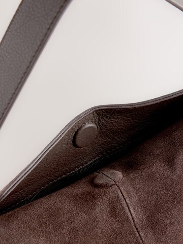 Next Tasche in Braun
