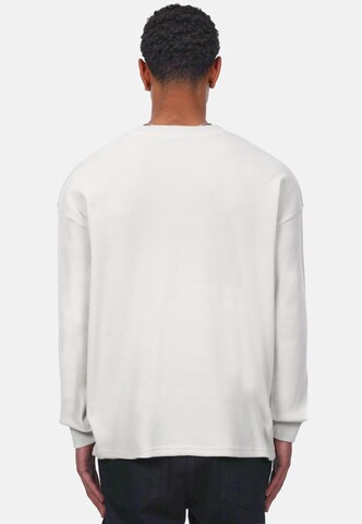 Tricou de la Dropsize pe gri