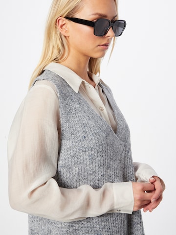 Pullover 'VENEDA' di ONLY in grigio