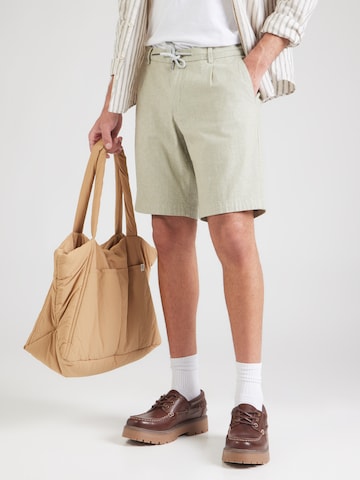 Regular Pantalon à pince bugatti en vert : devant