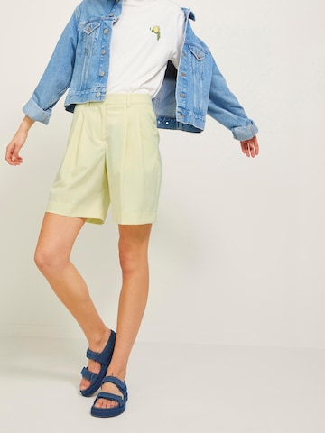 JJXX Loose fit Pleat-Front Pants 'Cimberly' in Yellow