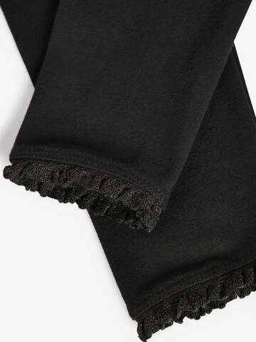 Skinny Leggings de la Next pe negru