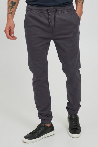 11 Project Regular Chino Pants 'GAETANO' in Grey: front