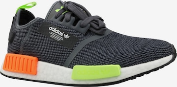 ADIDAS ORIGINALS Matalavartiset tennarit 'Adidas NMD R1' värissä musta: etupuoli