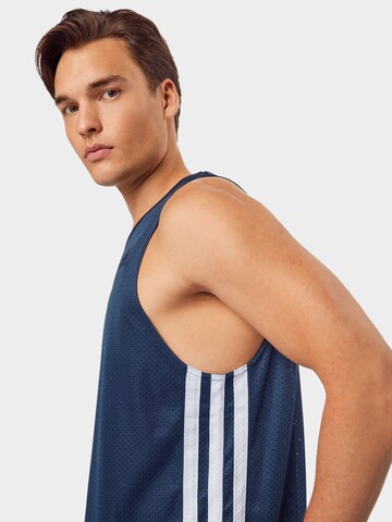 ADIDAS SPORTSWEAR Skinny Funkční tričko – modrá