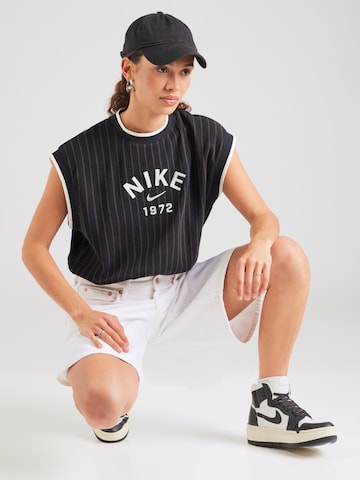 Maglietta di Nike Sportswear in nero