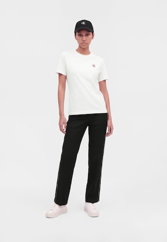 Calvin Klein Jeans Majica 'CLASSIC' | bela barva: sprednja stran