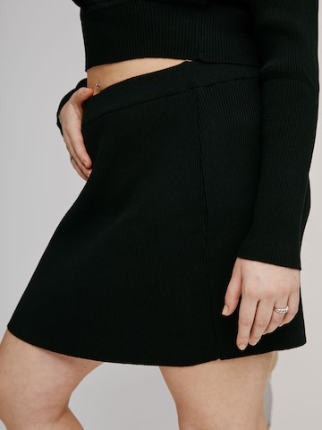 A LOT LESS Skirt 'Elia' in Black