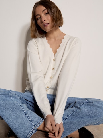 Cardigan bavarois ' ' Apricot en beige