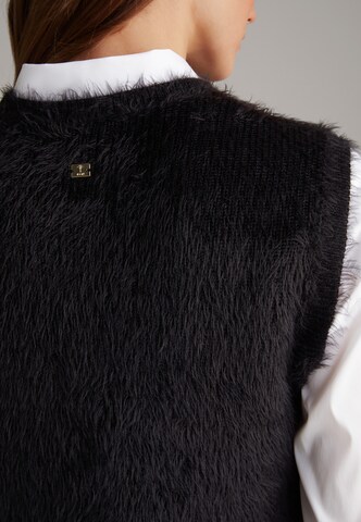 JOOP! Knitted Vest in Black