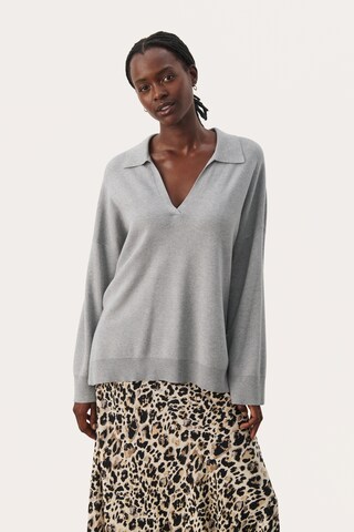 Pull-over 'Natara' Part Two en gris : devant