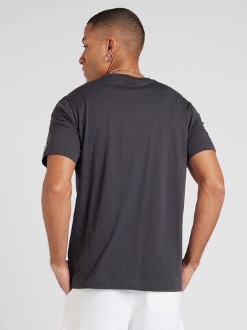 Maglietta di Champion Authentic Athletic Apparel in grigio