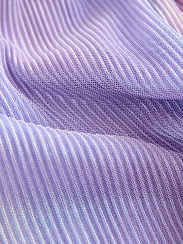 Next - Saia em roxo