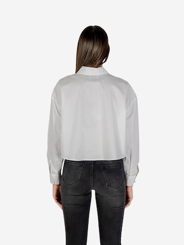 ARMANI EXCHANGE - Blusa 'XW001180 AF12812' en blanco