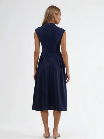 Busem Midi Kleid in Blau