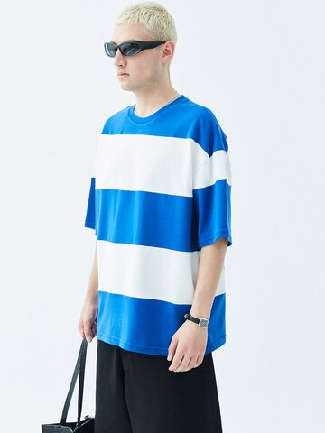 Maglietta di VAMOS CLO in blu