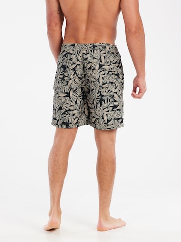 PROTEST Badeshorts 'PRTPedro' in Schwarz