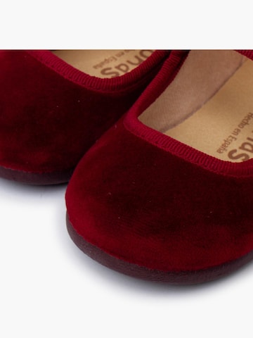 Pisamonas Lage schoen in Rood