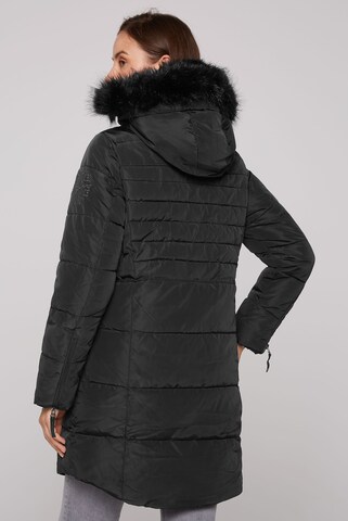 Soccx Steppparka mit abtrennbarer Kapuze und Kunstfell in Schwarz