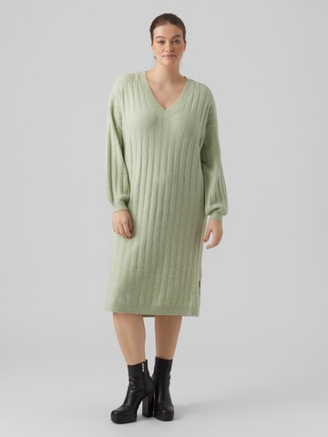 Vero Moda CurvePletena haljina 'DOFFY' - zelena boja