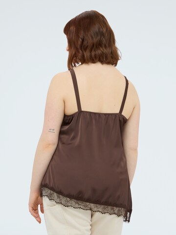 Haut Fiorella Rubino en marron