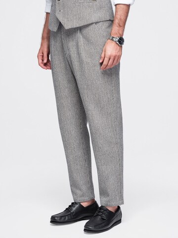 Ombre Дънки Tapered Leg Панталон в сиво