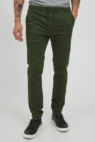 11 Project Regular Chino Pants 'GAETANO' in Green: front