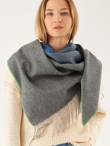 CODELLO Shawl in Grey: front