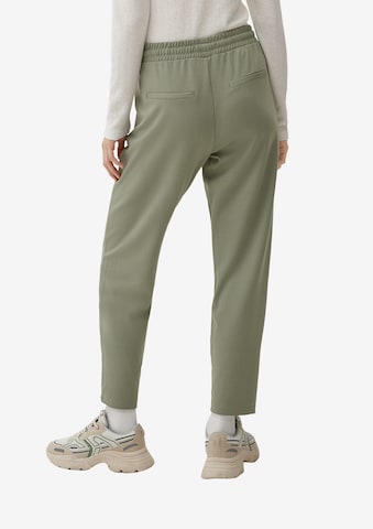 QS Slimfit Kalhoty se sklady v pase – zelená