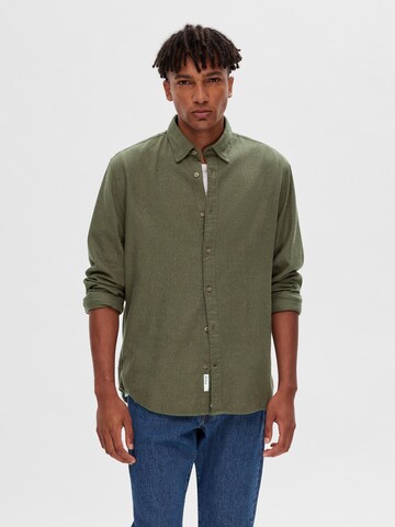 SELECTED HOMME Regular Fit Skjorte 'Owen' i grønn: forside