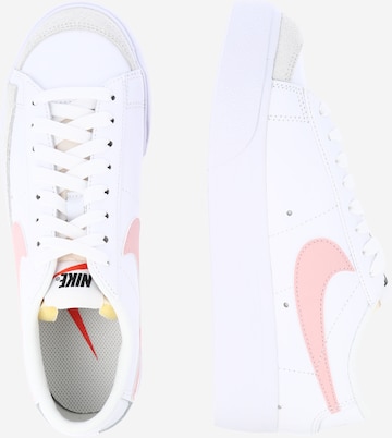 Nike Sportswear Platform trainers in White